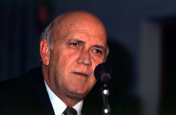 FW de Klerk, ancien président de l’Afrique du Sud et figure clé de la transition du pays, est décédé