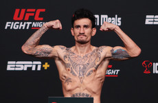 Holloway defeats Rodriguez after epic battle in main event at UFC Vegas 42