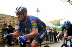 Cavendish suffers broken ribs and collapsed lung in crash in Belgium