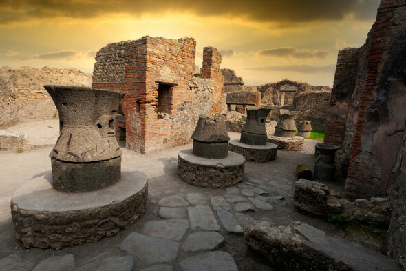 Sitdown Sunday: Uncovering the buried secrets of Pompeii - Vimarsana News