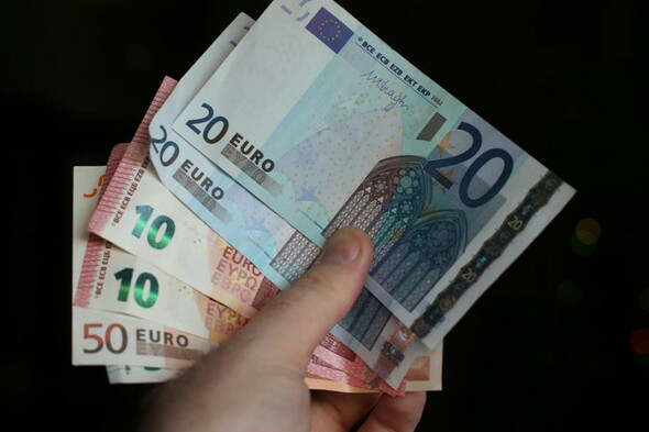 European Central Bank plans to redesign euro banknotes - Vimarsana News