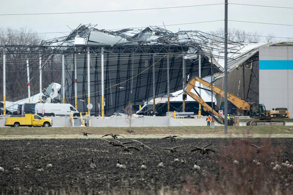 US inspectors launch probe into Amazon warehouse collapse that left six dead during tornado - Vimarsana News
