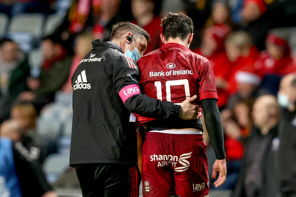 Joey Carbery set for another stint on sidelines after fracturing elbow - Vimarsana News