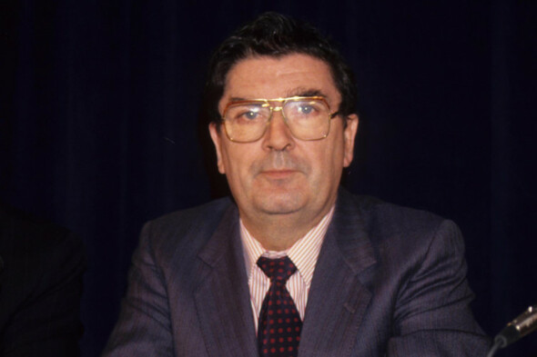 John Hume 'literally cried on Martin McGuinness's shoulder' amid health concerns in 1994 - Vimarsana News