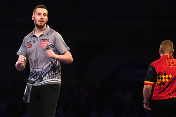 Florian Hempel claims shock win over Dimitri Van Den Bergh at Alexandra Palace - Vimarsana News