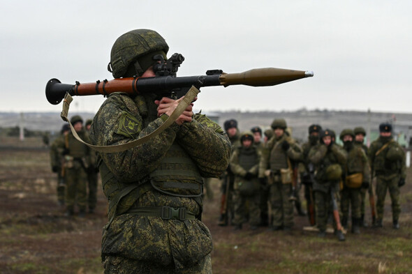 Russia completes 10,000-troop drills near Ukraine - Vimarsana News