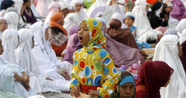 In photos: celebrating the end of Ramadan around the world