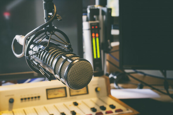 Ethics watchdog rules against Wexford County Council CEO over funding threat to local radio station - Vimarsana News