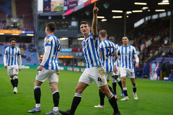 Huddersfield upset Burnley in FA Cup as Irishman's agonising late own-goal spares 'Boro's blushes - Vimarsana News