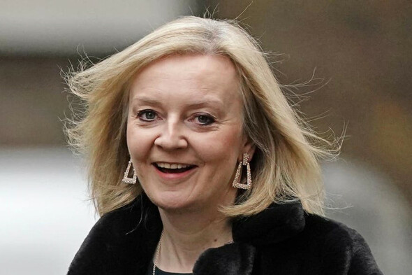 Liz Truss warns EU she is willing to trigger Article 16 - Vimarsana News