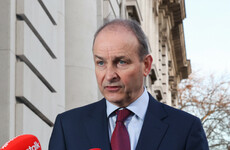 Boosted close contacts won't have to restrict movements from Friday as govt aims to strike 'balance'
