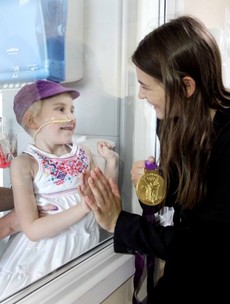 In pictures: Golden girl Katie Taylor visits Crumlin Children's Hospital