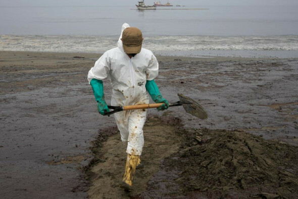 21 beaches polluted by oil spill in Peru linked to Tonga eruption - Vimarsana News
