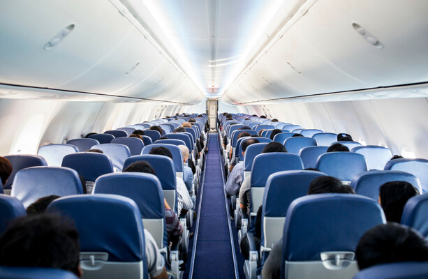 An Irishman faces 20 years in prison for ‘assault and refusal to wear a mask’ on a plane in New York