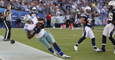 Dez Bryant makes one of the best catches you'll see all season (and then the officials disallow it)