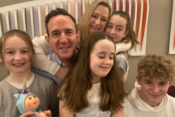 Richard O'Halloran arrives back in Ireland after being unable to leave China for three years - Vimarsana News