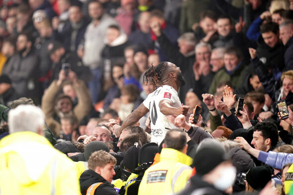 Non-league side Boreham Wood cause stunning FA Cup upset against high-flying Bournemouth - Vimarsana News
