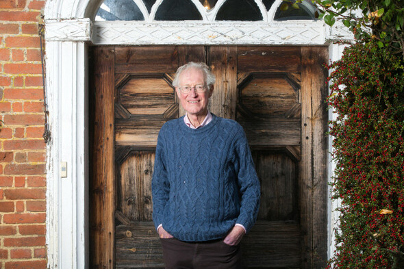 First University Challenge host Bamber Gascoigne dies aged 87 - Vimarsana News