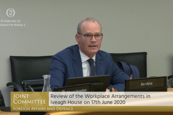 Coveney: Champagne-gate pic was 'careless mistake', says in hindsight he should have raised it with officials - Vimarsana News