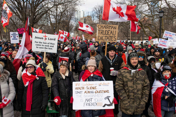 Anti-vaccine blockades on Canada-US border continue as protests grow - Vimarsana News