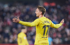 Luuk De Jong rescues late draw for Barcelona in derby with Espanyol