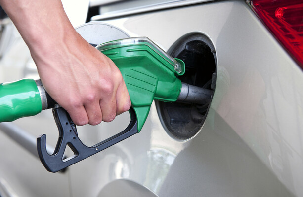 FactFind: How can petrol and diesel be called 'carbon neutral'?