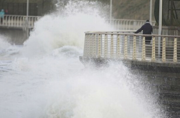 Alertes d’état rouge pour Cork et Kerry demain avec des avertissements de mise à niveau de Met Éireann