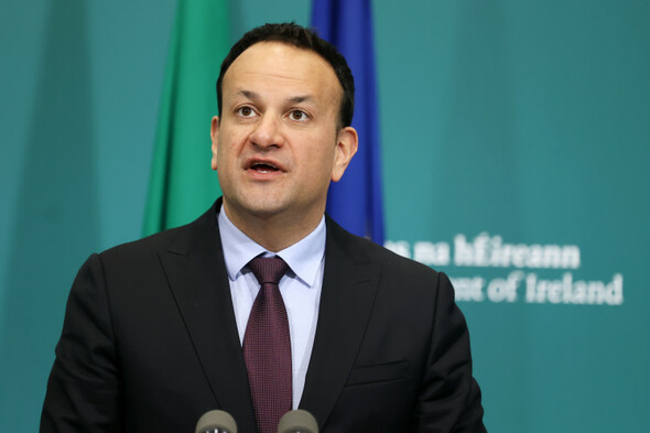 Tánaiste Leo Varadkar meets with three Golfgate senators - Vimarsana News