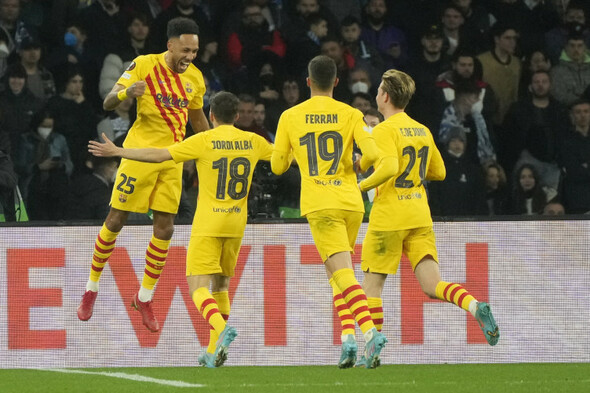 Three first-half goals help send Barcelona into Europa League last-16 - Vimarsana News