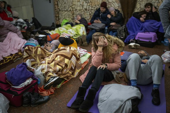 'People are trying to escape in all directions': Kyivans on life in Ukraine's capital - Vimarsana News