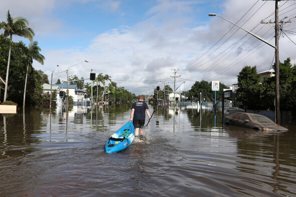 Sydney prepares for more torrential rain after flooding kills 14 people - Vimarsana News