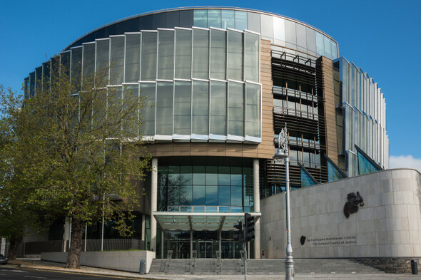 Irish Defence barristers protest over legal aid 'low pay rates' at the District Court - Vimarsana News
