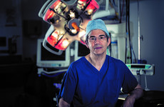 Doctor trains Ukrainian medics in warzone surgery over Zoom
