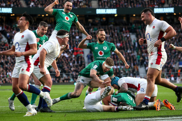 Ireland finish over the top of 14-man England with bonus-point win in London - Vimarsana News