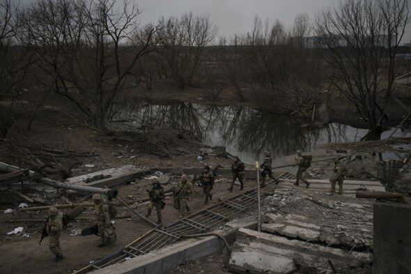 LIVE: Kyiv prepares for Russian attacks as Ukrainian border town targeted by missiles - Vimarsana News