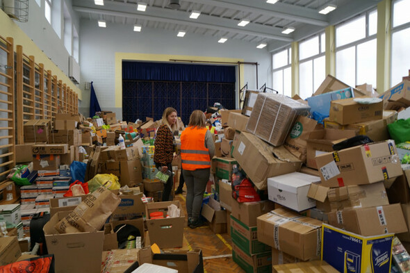 Ukrainian city of Lviv faces a humanitarian crisis as over 200,000 seek refuge - Vimarsana News