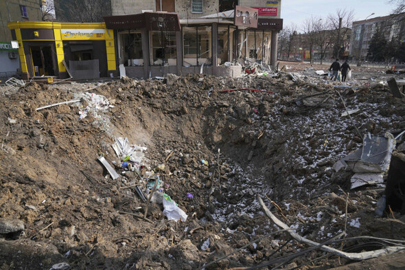 Mariupol theatre sheltering hundreds of civilians hit by Russian air strike - Vimarsana News