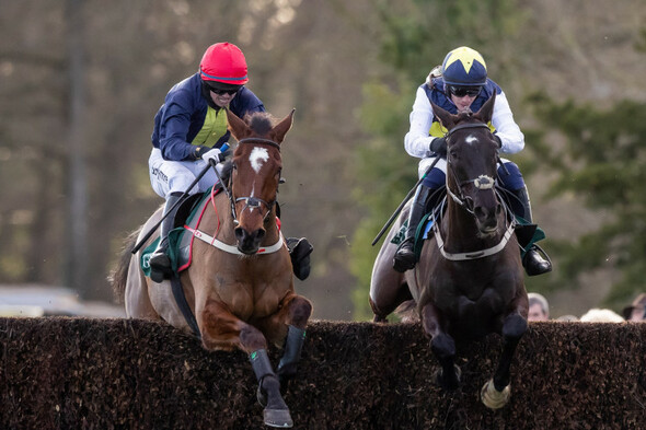 3 tips for Saturday's racing at Aintree as the Grand National takes centre stage - Vimarsana News