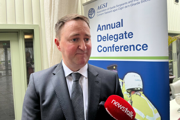 Garda speaks of fighting for his life against gangland criminal armed with grenade and gun - Vimarsana News