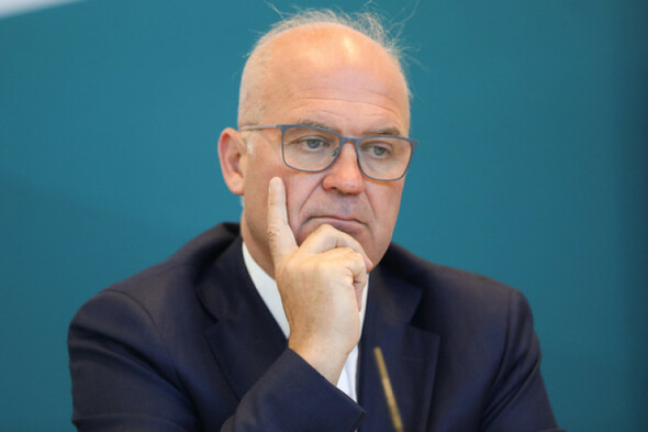 Donnelly orders external review into Tony Holohan's abandoned secondment at Trinity College - Vimarsana News
