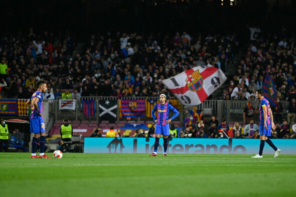 Frankfurt stun Barcelona to reach Europa League semis - Vimarsana News