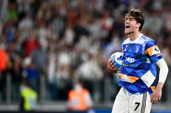 Vlahovic scores 32nd of the season as Juve clash ends in controversy - Vimarsana News