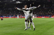 Benzema misses two penalties in seven minutes but Real Madrid continue title charge