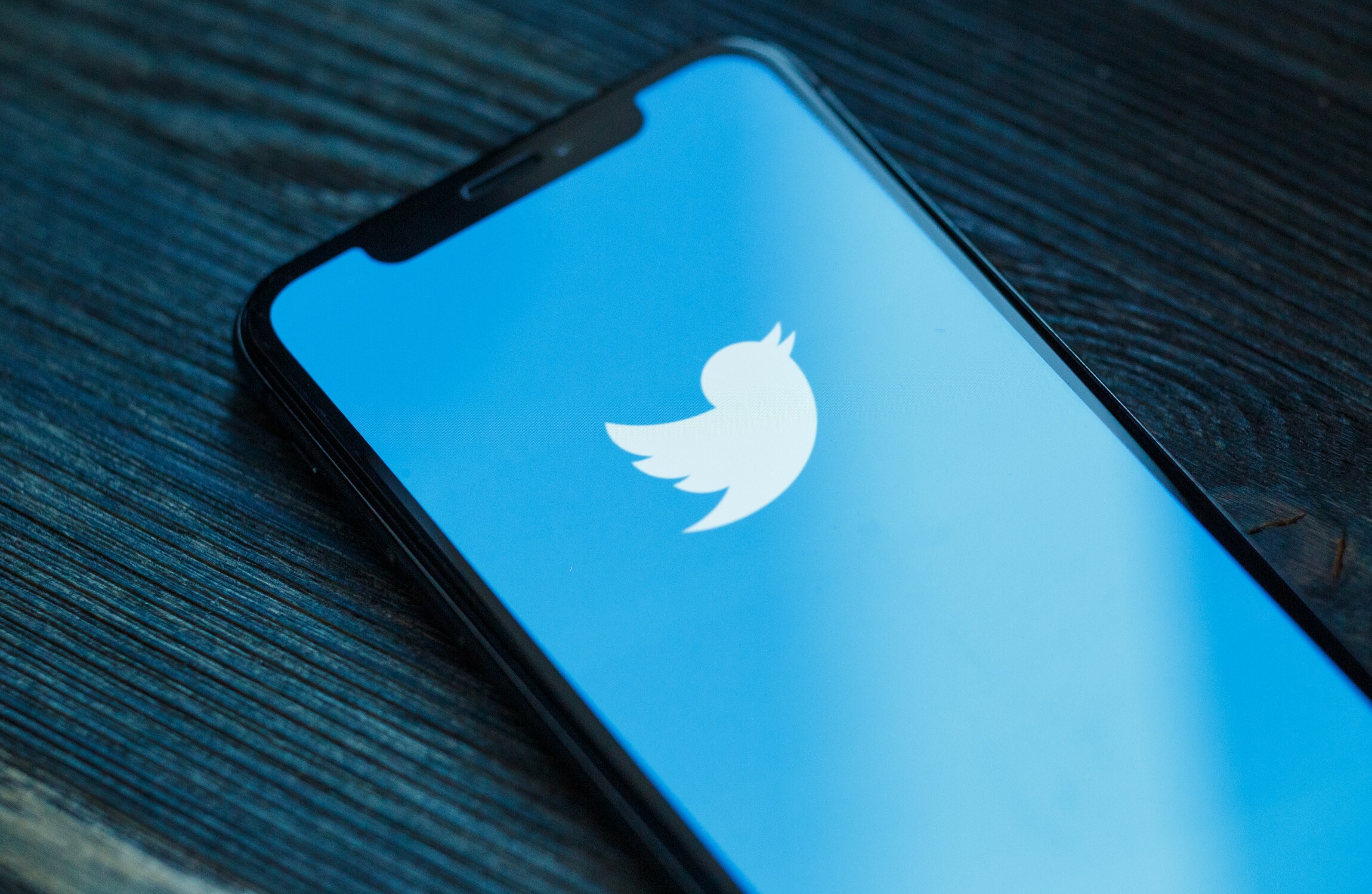 Twitter bans ads that defy climate change science - Vimarsana News