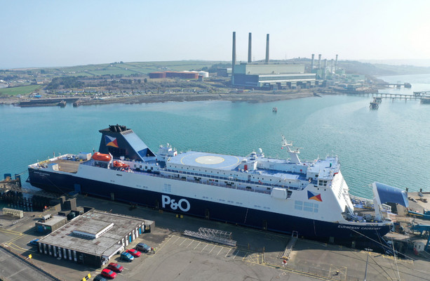 P&O Ferries s’engage à mener une enquête approfondie après la panne de courant d’un ferry au large d’Antrim