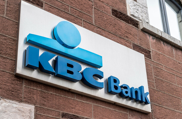 KBC Bank extends its account closure notice to six months