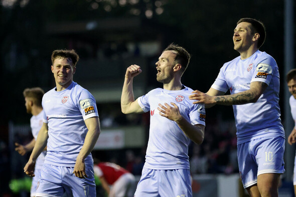 Derry make title statement with hammering of pitiful St Pat's - Vimarsana News