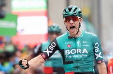 Sam Bennett sprints to victory in Frankfurt