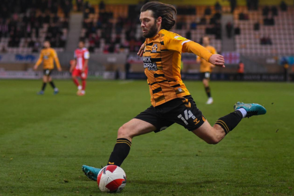 'A really special part of my life and career' - Wes Hoolahan departs Cambridge United - Vimarsana News