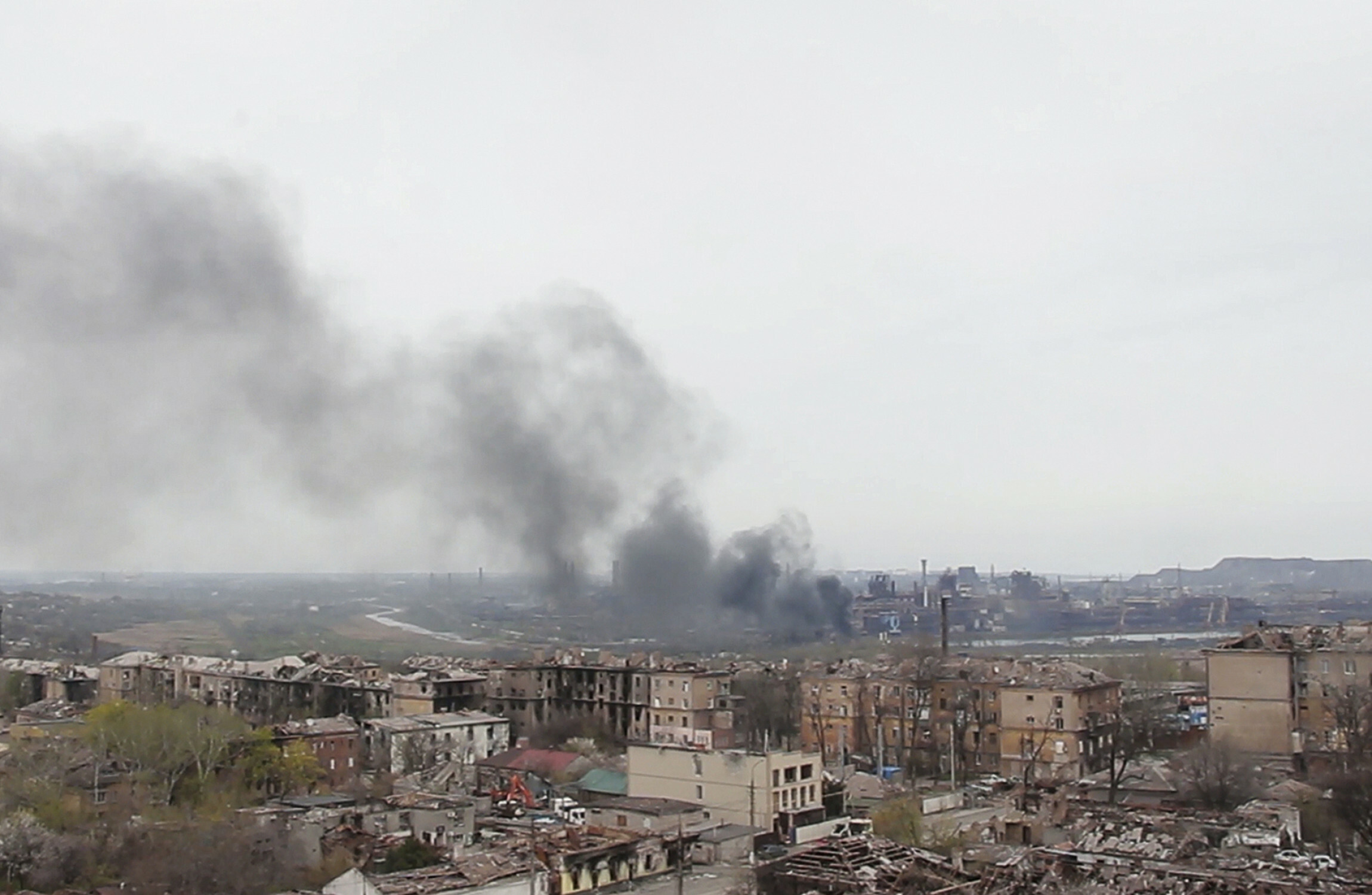 'We're so sorry': Mariupol steel plant evacuees feel relief and grief - Vimarsana News